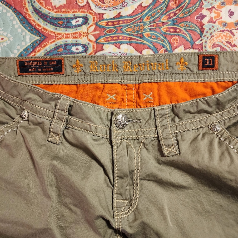 Y2K Rock Revival Cropped Cargo Pants | Taupe | Size 31 - Picture 10 of 11